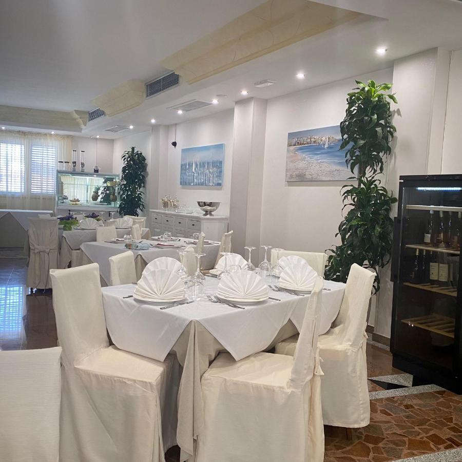 Porto Cesareo Hotel Exterior photo
