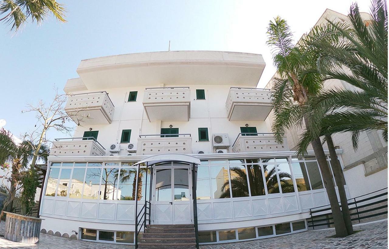 Porto Cesareo Hotel Exterior photo